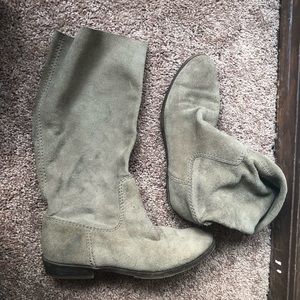 Slouchy boots
